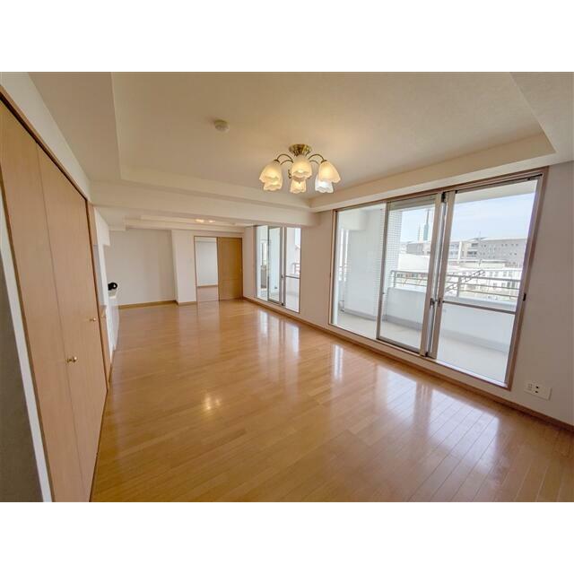 約23帖のLDKです。