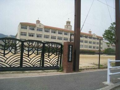 神戸市立本庄中学校