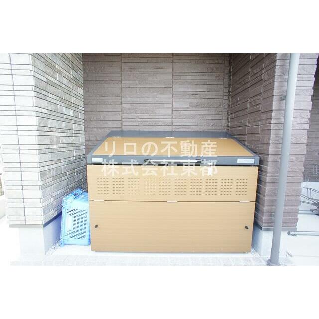 蓋つきゴミ置き場有☆衛生的です♪