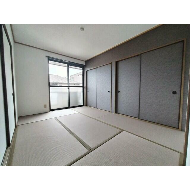 ★★南側、6帖の和室です♪★★