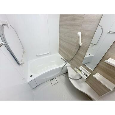 サーモスタット水栓で温度調節もラクラク