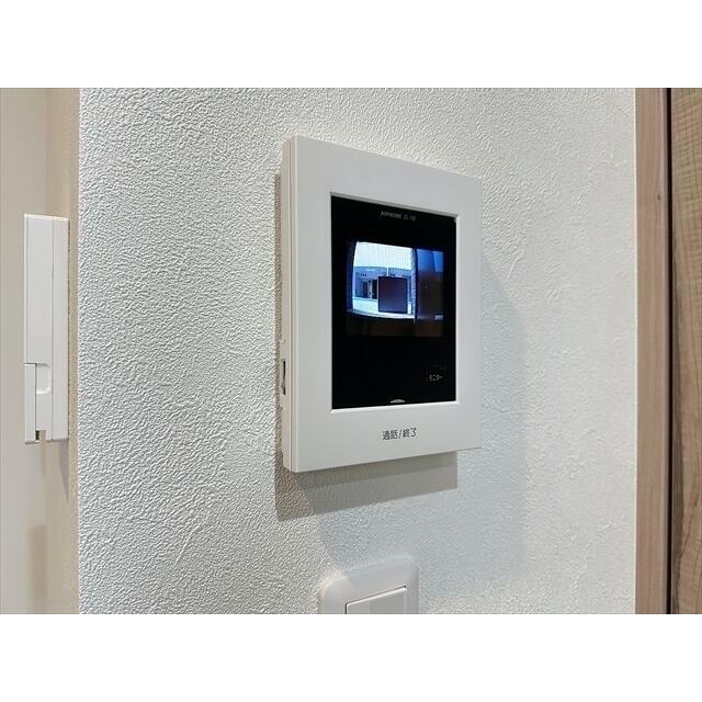 来客はモニターで確認できます