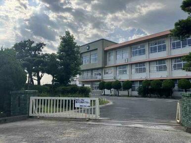鍋島小学校