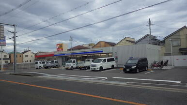 ローソン和泉上町店