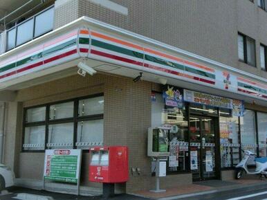 セブンイレブン横浜阿久和西店