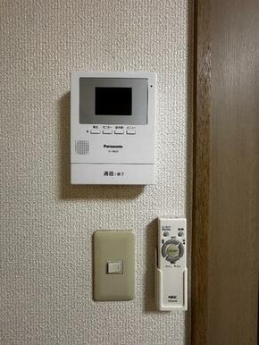 モニター付きインターフォン