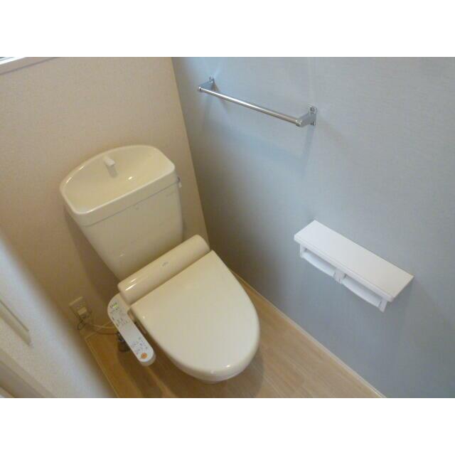 ★温水洗浄便座付きのトイレ★