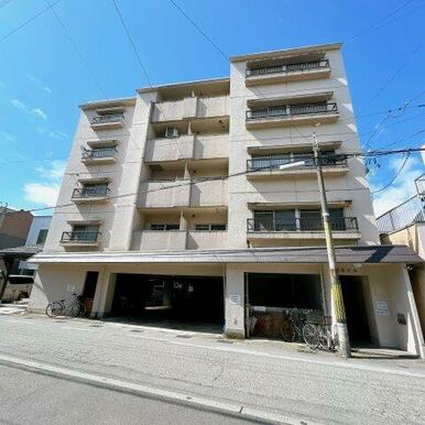 エレベーター付きで安心♪