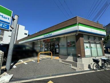 ファミリーマート神戸城内通店