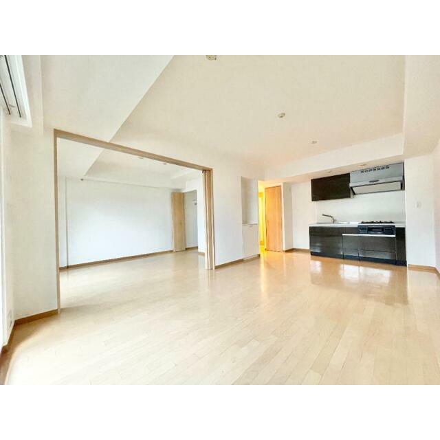 バルコニー側から見たお部屋♪