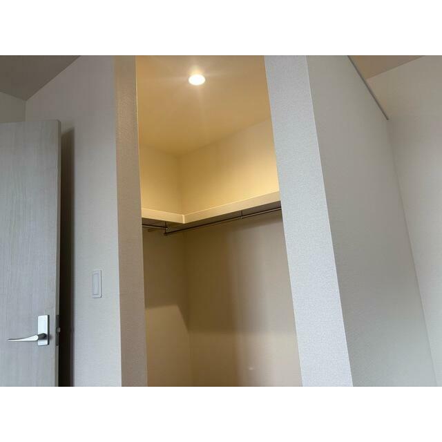 賢く収納しながら季節ごとの装いを楽しみたい（2号棟）