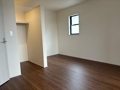 多目的に活用できる洋室（2号棟）