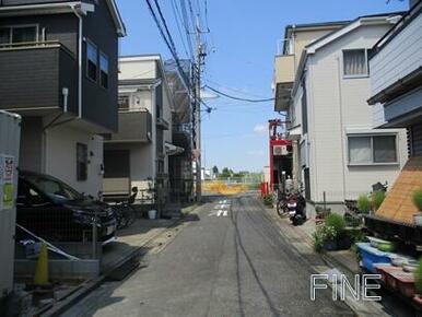 埼玉高速鉄道「鳩ケ谷」駅徒歩１９分　小中学校徒歩１０分圏内　子育てエコホーム支援事業対象物件