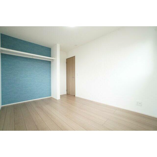 2階6帖洋室。子供がけんかしないように、6帖の洋室で統一しています。※類似物件の参考画像です。