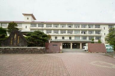 嬉野市立嬉野中学校