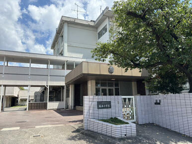 楠西小学校
