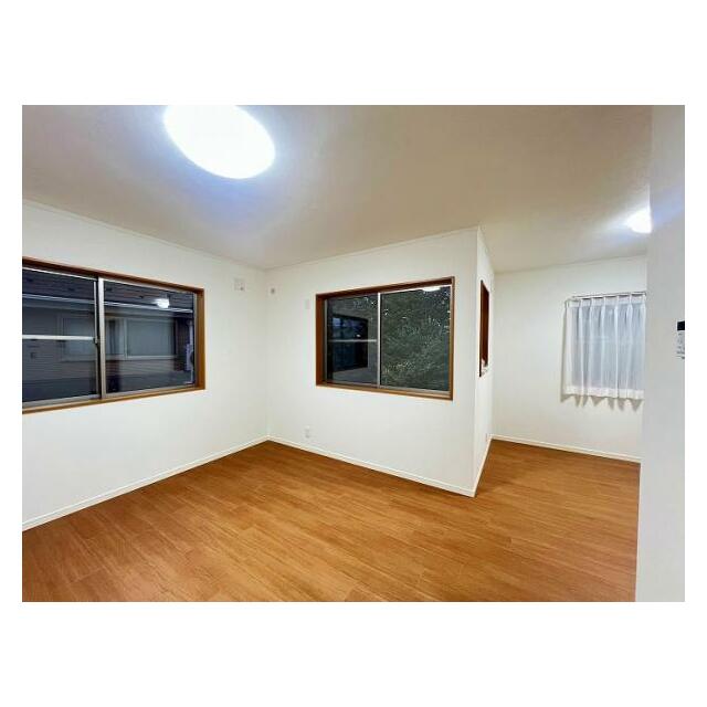 「LDK」別の角度からのお写真です。