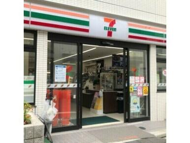 セブンイレブン新宿中井駅前店