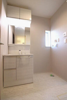 洗面室（2025年12月撮影）