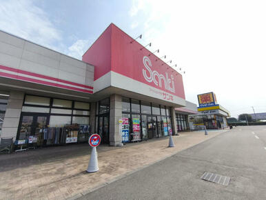 ファッション市場サンキ上里店