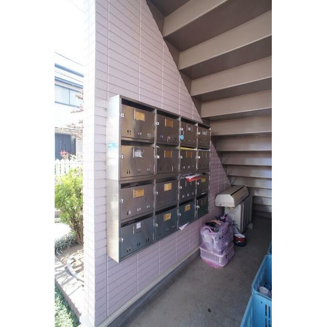 お部屋に直接投函されない集合ポストあります！