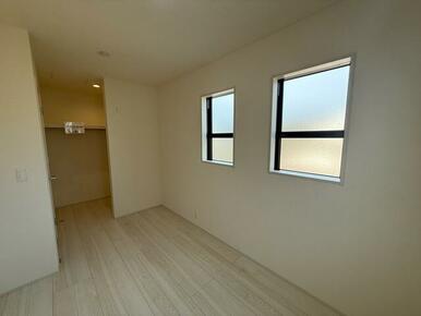 お持ちの家具の配置を考えると洋室のお部屋が暮らしやすいという方に（1号棟）