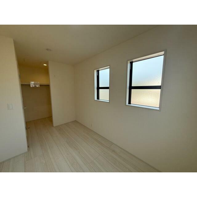 お持ちの家具の配置を考えると洋室のお部屋が暮らしやすいという方に（1号棟）