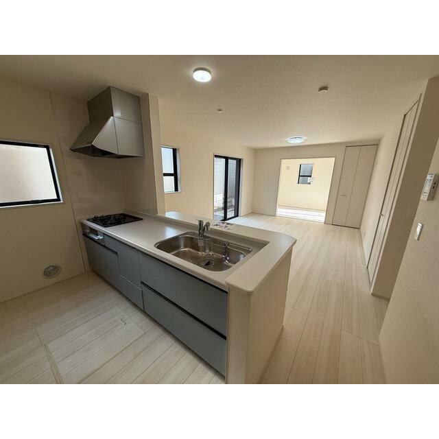 料理好きにおすすめ！ パスタを茹でながら同時進行で副菜・スープ作りも（1号棟）