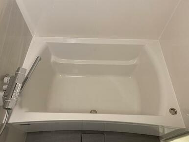 角部屋は1216サイズの広いバスルームです！