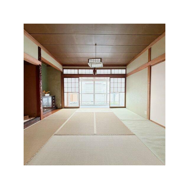 ゆったりくつろげる日当たりのよい和室！