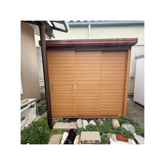 物置はタイヤやアウトレット用品置場としても利用できます◎