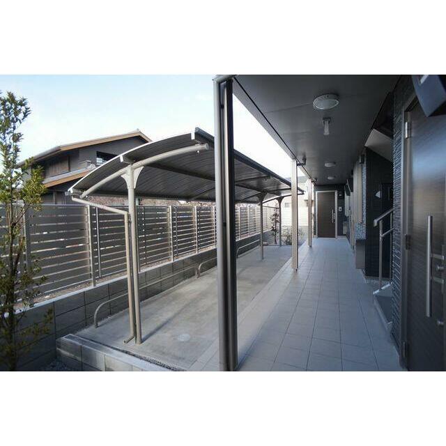 屋根付き駐輪場