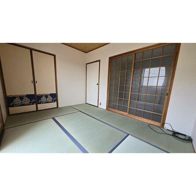 和室、ちょっとしたくつろぎスペースにいかがでしょうか