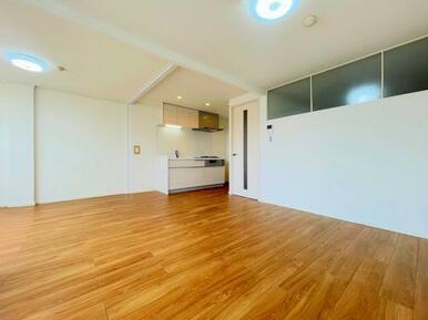 「LDK」約15帖のお部屋です。