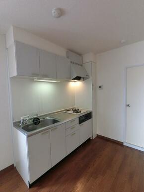 システムキッチン2口コンロ・グリル付です