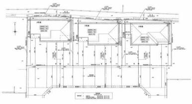 全体区画図 車中心生活を支える駐車場スペースは３台以上で、家族それぞれの行動範囲がグッと広がります。