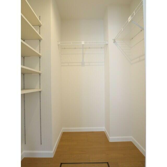 ウォークインクローゼット☆収納にも困りません！