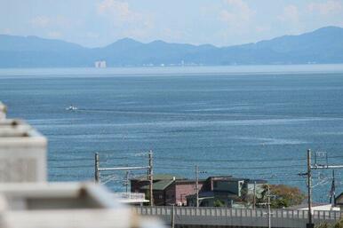望遠レンズによる琵琶湖