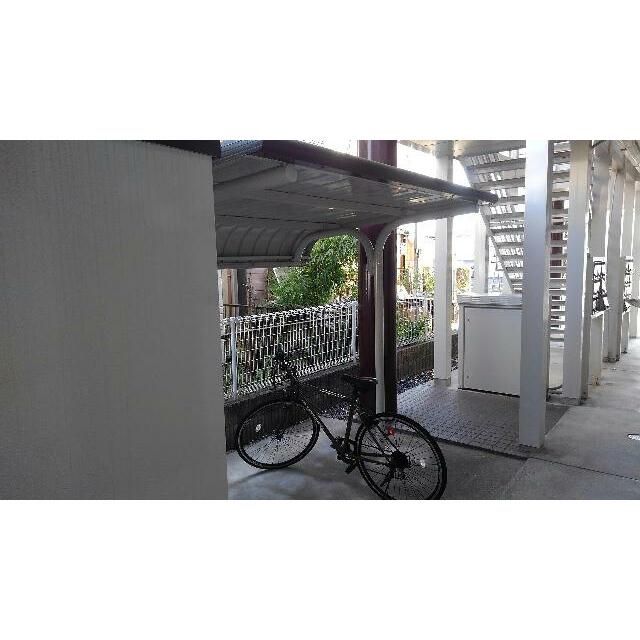 屋根付き駐輪場