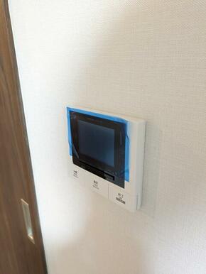 TVモニタ付ドアホン※別部屋参考写真です。