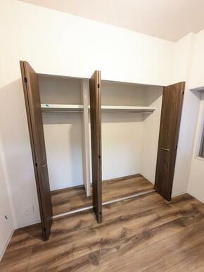 4.5帖洋室クローゼット※別部屋参考写真です。