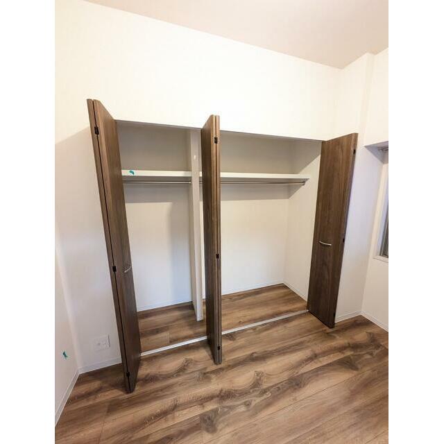 4.5帖洋室クローゼット※別部屋参考写真です。