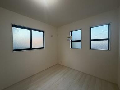 プライベートを満喫できる洋室（1号棟）