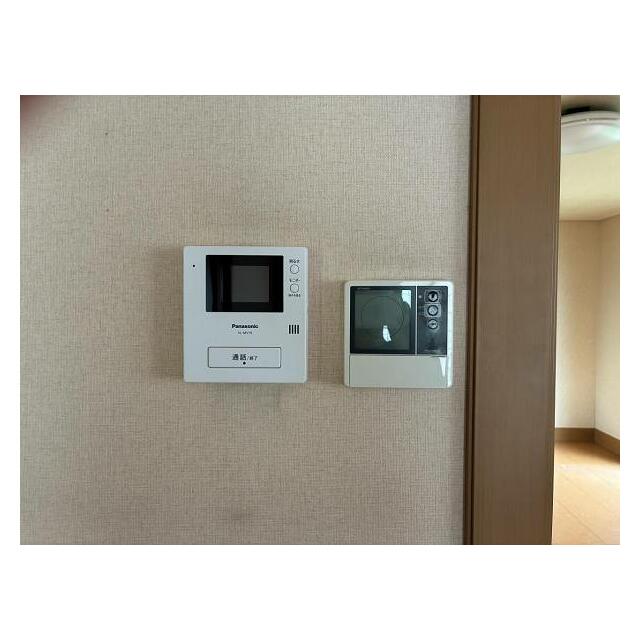 テレビモニターホンはあると安心です。
