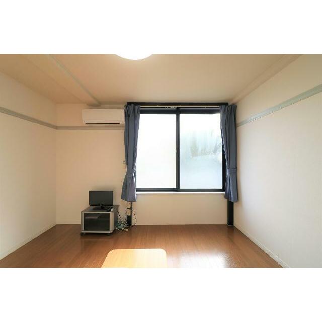 １Ｆはフローリング仕様・２Ｆは絨毯仕様になります。