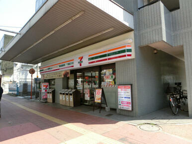 セブンイレブン船橋宮本店