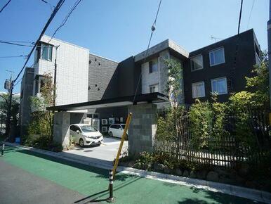 防犯カメラ・エレベーター付の積水ハウス施工の賃貸マンションです。