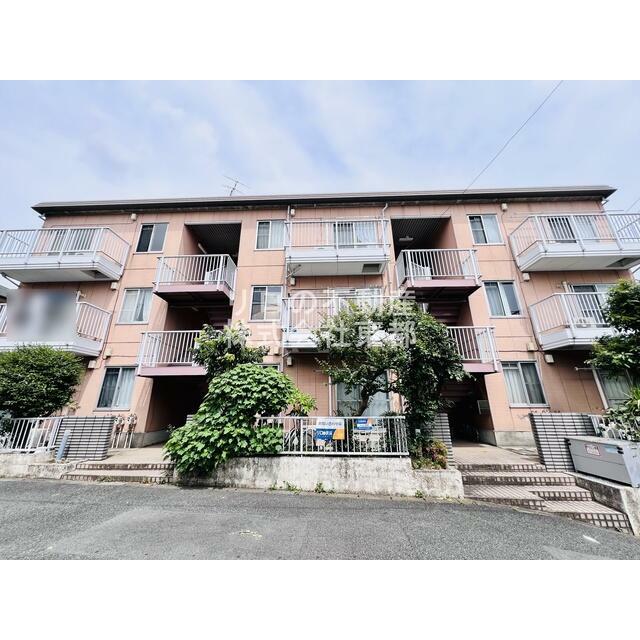周辺は閑静な住宅街ですので静かな住環境です！