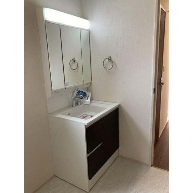 お化粧やヘアセットが楽しくなる洗面スペース（2号棟）