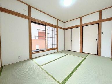 「２階和室」採光の取れた和室です